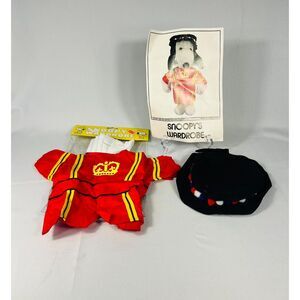Peanuts 1968 Snoopy Wardrobe British Yeomen of the Guard Outfit UK England